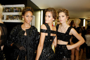 Izabel Goulart photo #