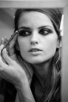 Izabel Goulart photo #