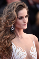 Izabel Goulart photo #