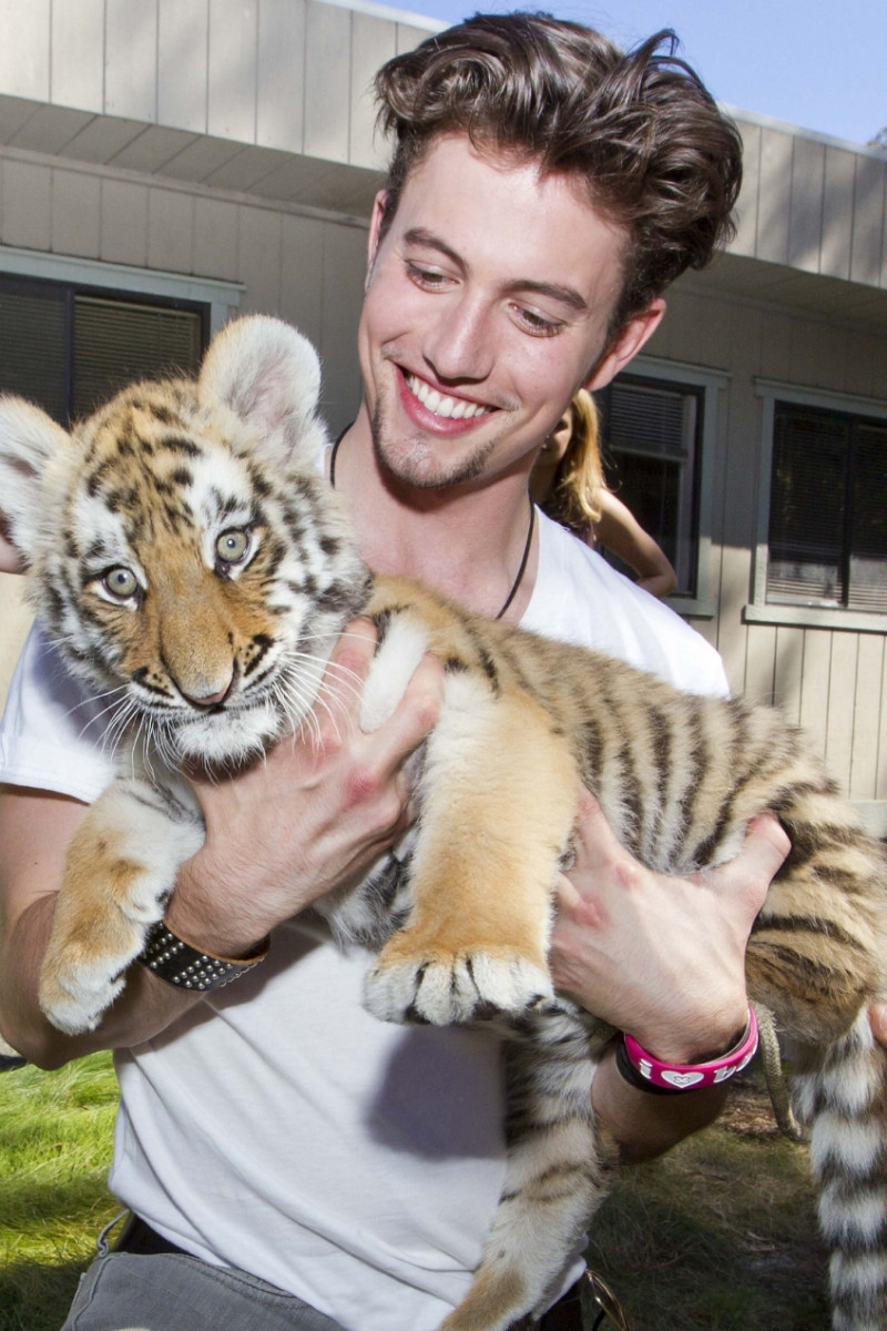 Jackson Rathbone: pic #275630