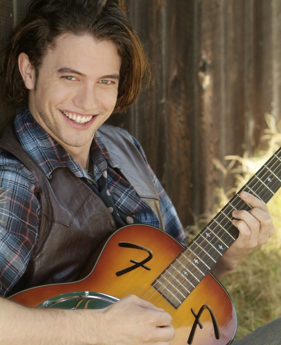 Jackson Rathbone: pic #235492