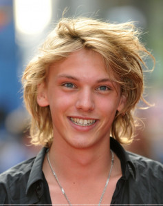 Jamie Campbell-Bower pic #328663