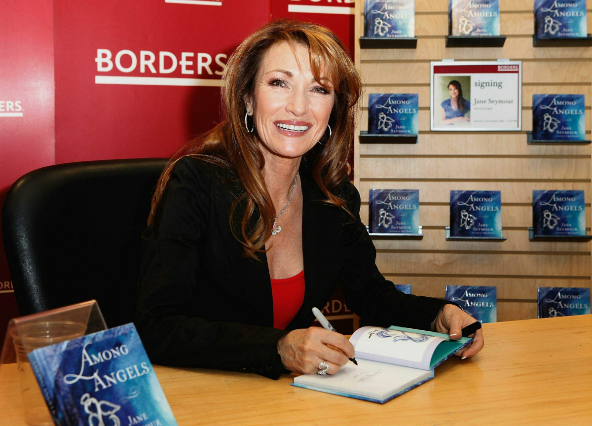 Jane Seymour: pic #311385