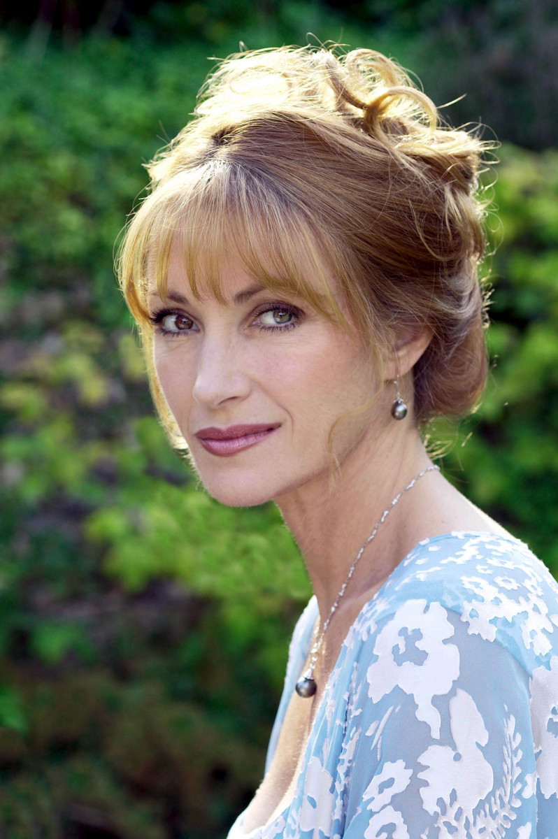 Jane Seymour: pic #236619