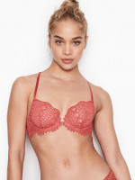 Jasmine Sanders photo #