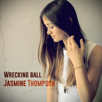 Jasmine Thompson photo #