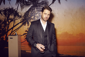 Jason Priestley photo #