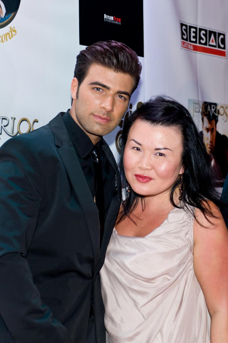 Jencarlos Canela: pic #531472