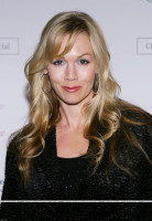 photo 11 in Jennie Garth gallery [id150318] 2009-04-24