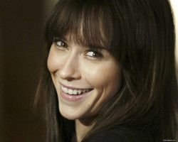 Jennifer Love Hewitt photo #