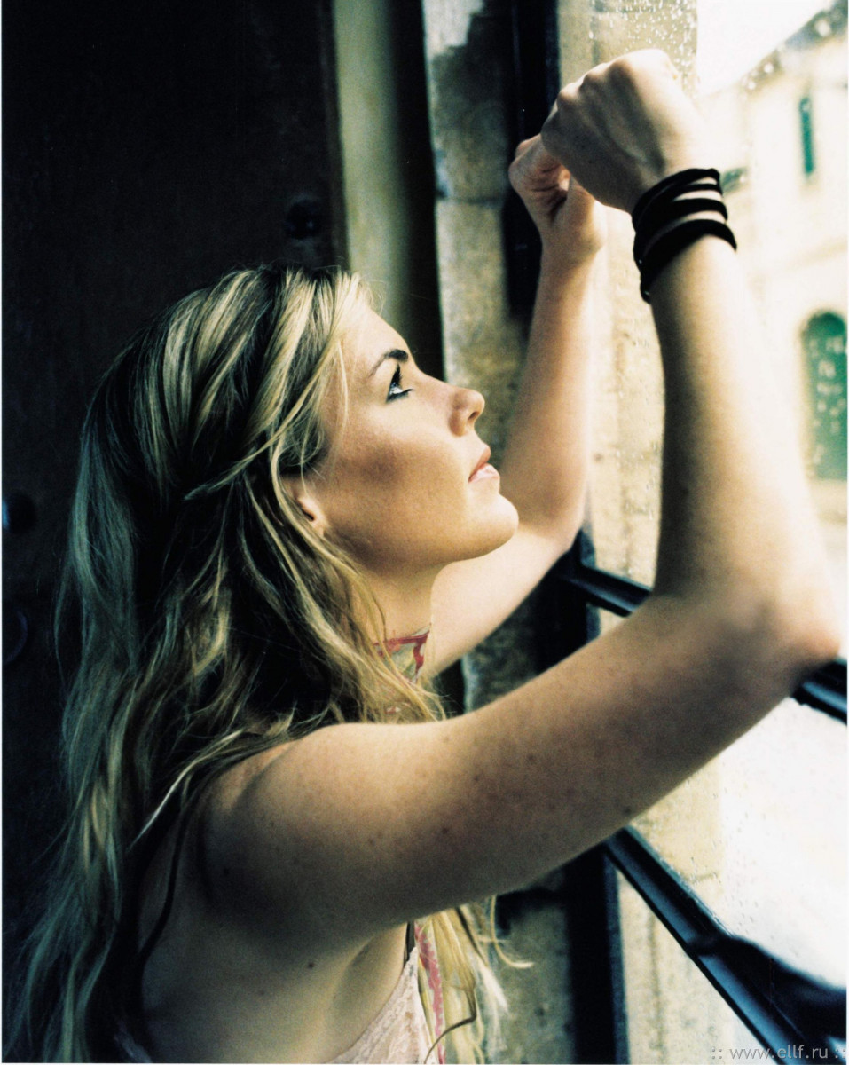 Jennifer Paige: pic #205292