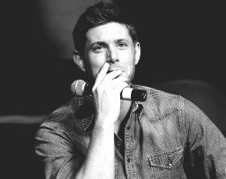 Jensen Ackles photo #