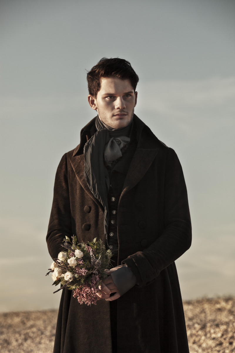 Jeremy Irvine: pic #711505