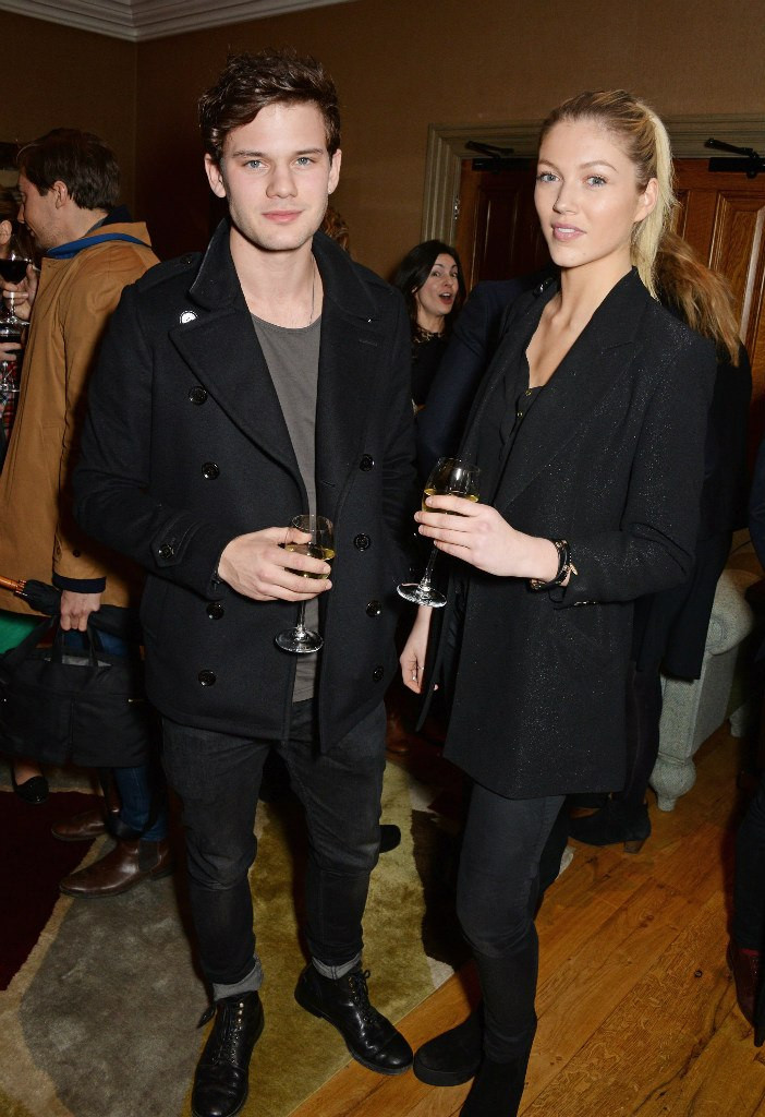 Jeremy Irvine: pic #713184