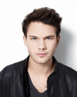 Jeremy Irvine photo #