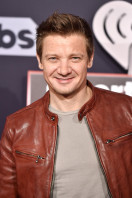 photo 6 in Jeremy Renner gallery [id940470] 2017-06-07
