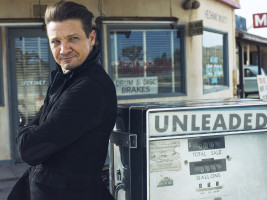 Jeremy Renner photo #