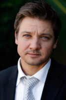 Jeremy Renner photo #