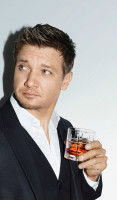 Jeremy Renner photo #