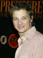 Jeremy Renner photo #