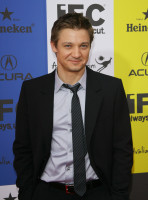 Jeremy Renner photo #