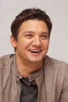 Jeremy Renner photo #