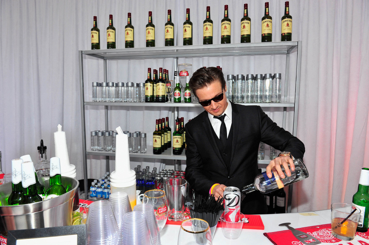 Jeremy Renner: pic #594220