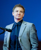 Jeremy Renner photo #