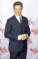 Jeremy Renner photo #