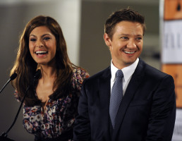 Jeremy Renner photo #