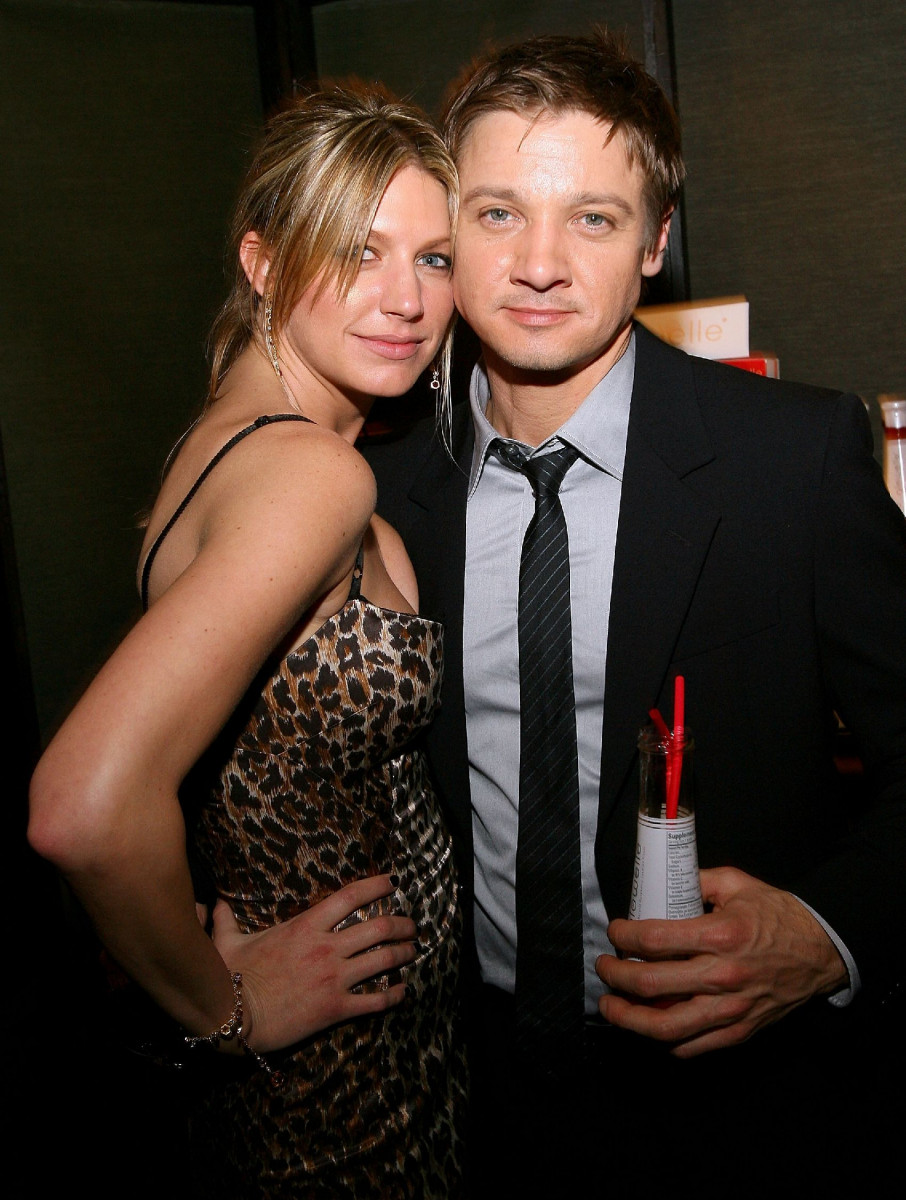 Jeremy Renner: pic #526444