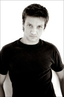 Jeremy Renner photo #