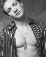 Jeremy Renner photo #