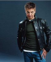 Jeremy Renner photo #