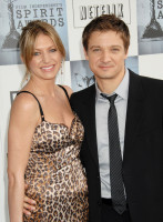 Jeremy Renner photo #