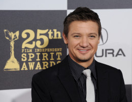photo 13 in Jeremy Renner gallery [id604377] 2013-05-20