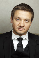 Jeremy Renner photo #