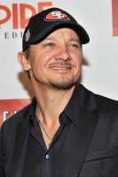 Jeremy Renner photo #