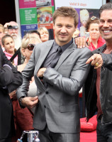 Jeremy Renner photo #