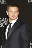 Jeremy Renner photo #