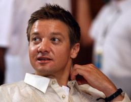 Jeremy Renner photo #