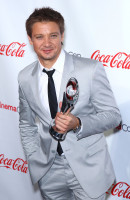 Jeremy Renner photo #