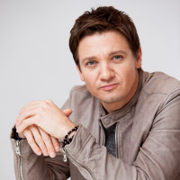 Jeremy Renner photo #