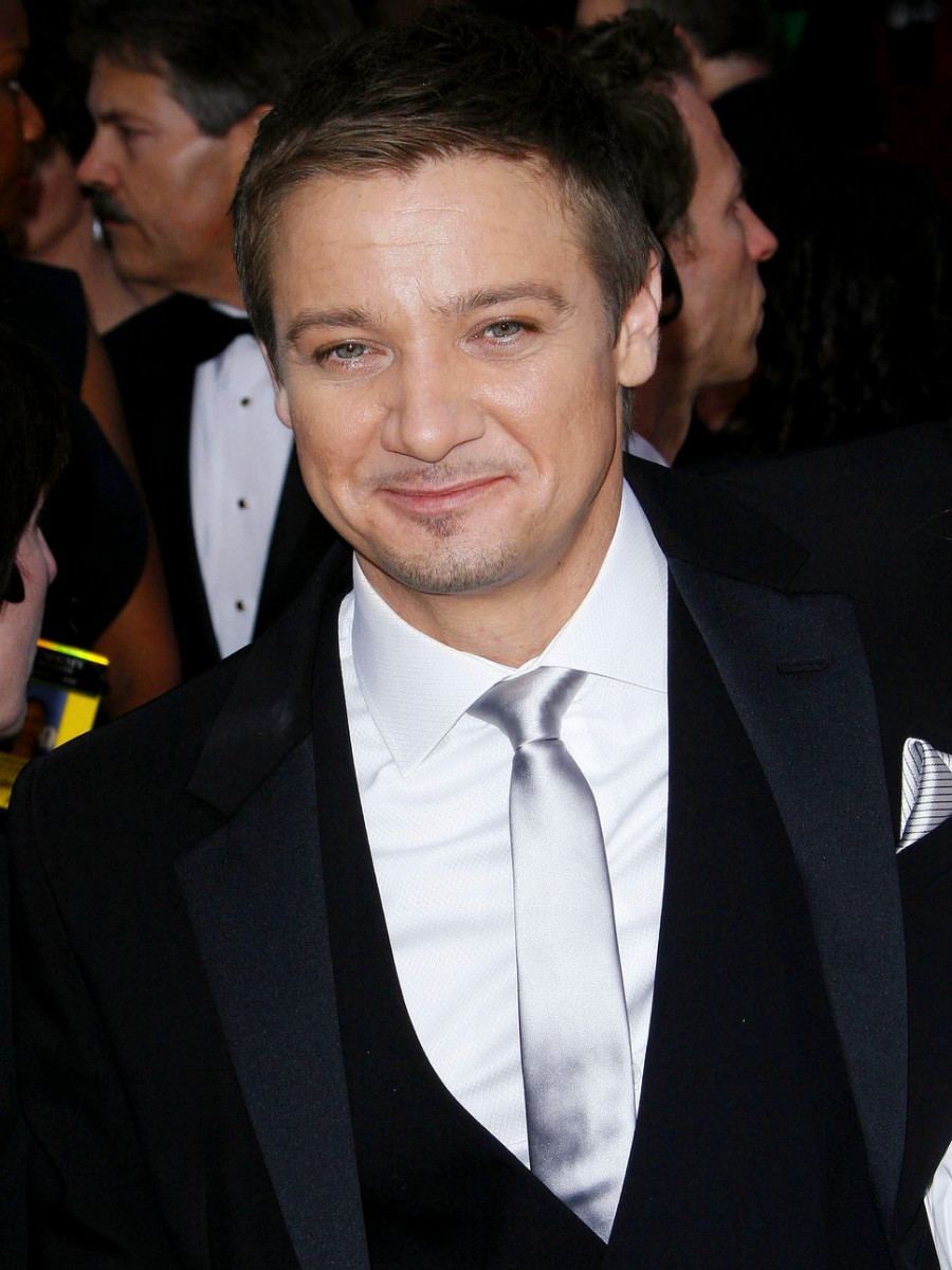 Jeremy Renner Photo 365 Of 1779 Pics, Wallpaper - Photo #436083 ...