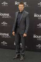 Jeremy Renner photo #