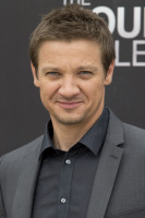 Jeremy Renner photo #