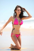 Jessica-Jane Clement  pic #980097