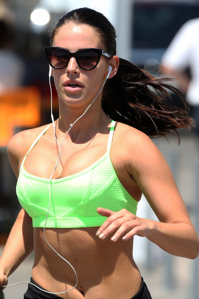 Jessica Lowndes: pic #776948