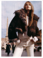 Jessica Miller photo #