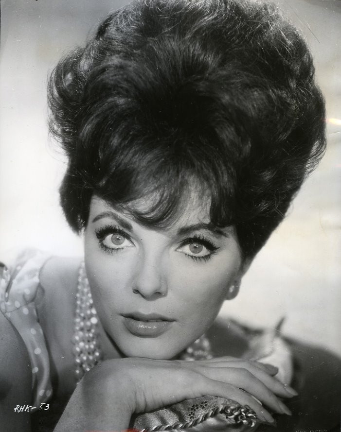 Joan Collins: pic #181561
